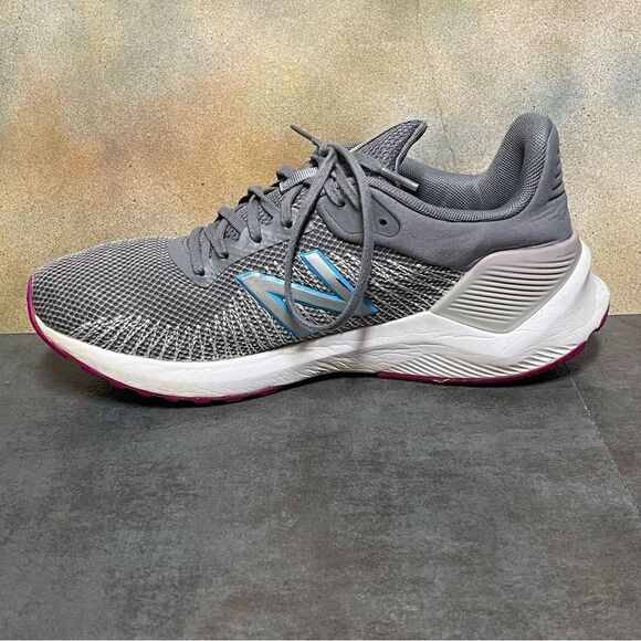 New Balance VENTR Gray Women's Running Shoes Size 9.5B - Picture 11 of 16